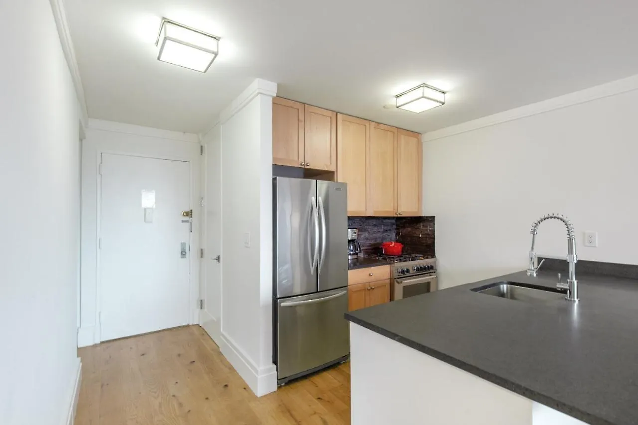 Ues 2Br W Gym Doorman Nr Central Park Nyc-350 Lägenhet New York